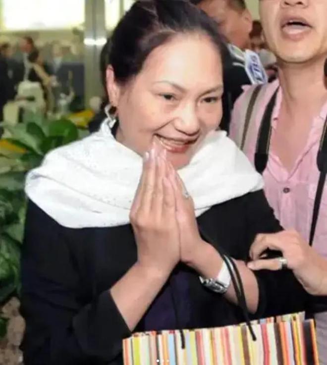 合影真实关系引猜测好生活或将改变九游会S妈返台后立马删除具俊晔(图3)
