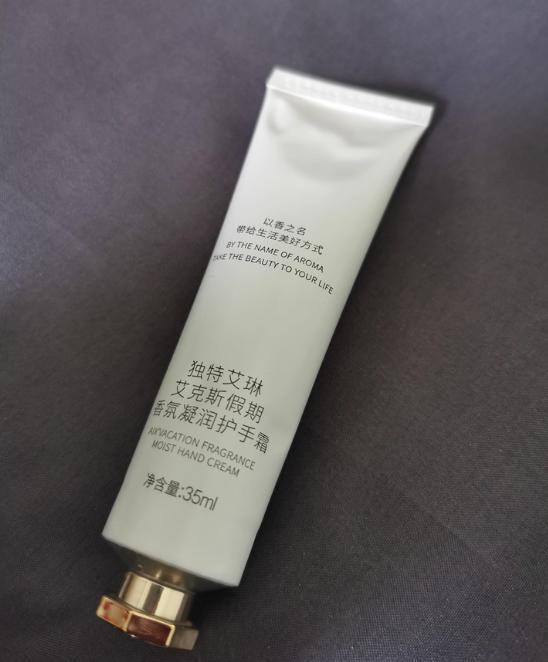 霜深度测评：女士护手霜十大权威榜单揭晓j9九游真人游戏第一平台2025年护手(图7)